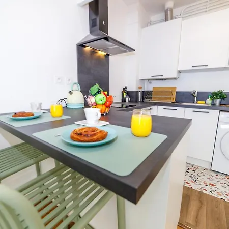 Pop Roosevelt Yourhosthelper * Clermont-Ferrand